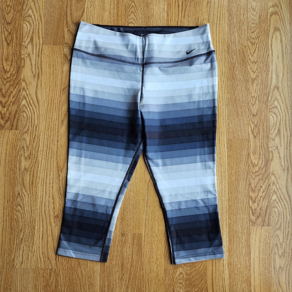 Nike Dri-Fit 3/4 Leggings